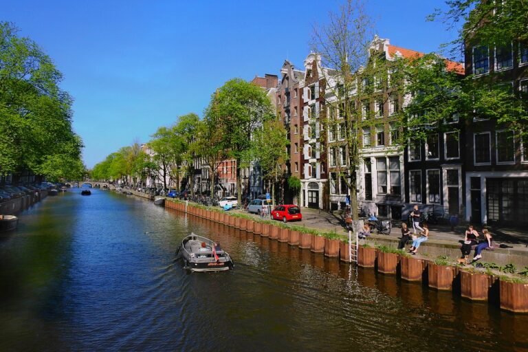 amsterdam, nature, canal-5102180.jpg